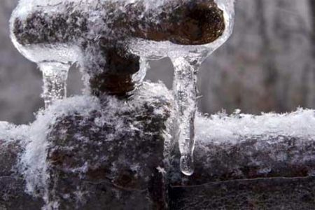 اقدامات لازم جهت جلوگیری از یخ زدگی کنتور