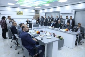بازدید وزیر کشور از رصدخانه شرکت آب منطقه ای استان قزوین