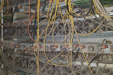 استخراج کنندگان غیرمجاز رمز ارز تنبیه می شوند