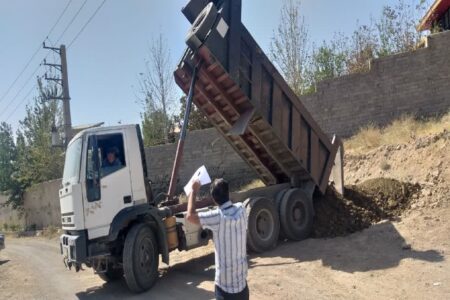 ده حلقه چاه غیرمجاز توسط امور آب منابع آب تهران و پردیس مسدود شد