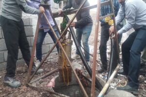 انسداد 15 حلقه چاه غیر مجاز توسط امور منابع آب رباط کریم