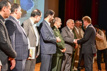برگزاری مراسم تجلیل از ایثارگران صنعت آب و برق استان یزد