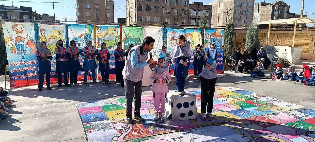 آشنایی دانش آموزان نیشابور با راهکارهای صرفه جویی در مصرف آب