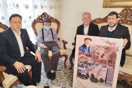 آیین تکریم پیشکسوت۱۰۲ ساله صنعت برق با مستند سازی رسانه ملی