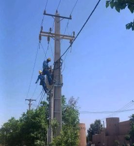 احداث پست هوایی ۲۰۰ کیلوولت آمپر برای رفع افت ولتاژ مشترکین کوی امامزاده سیدگلسرخ