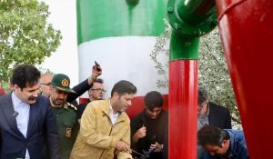 افتتاح مخزن یکهزار مترمکعبی آب و گلنگ زنی نگارخانه مراغه