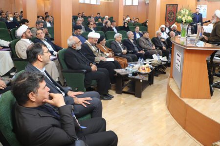 نشست دبیران شورای اقامه نماز استان به میزبانی شرکت آب منطقه‌ای فارس برگزار شد