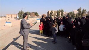 بازدید بانوان خانه دار شهر صالحیه از مخازن و آزمایشگاه
