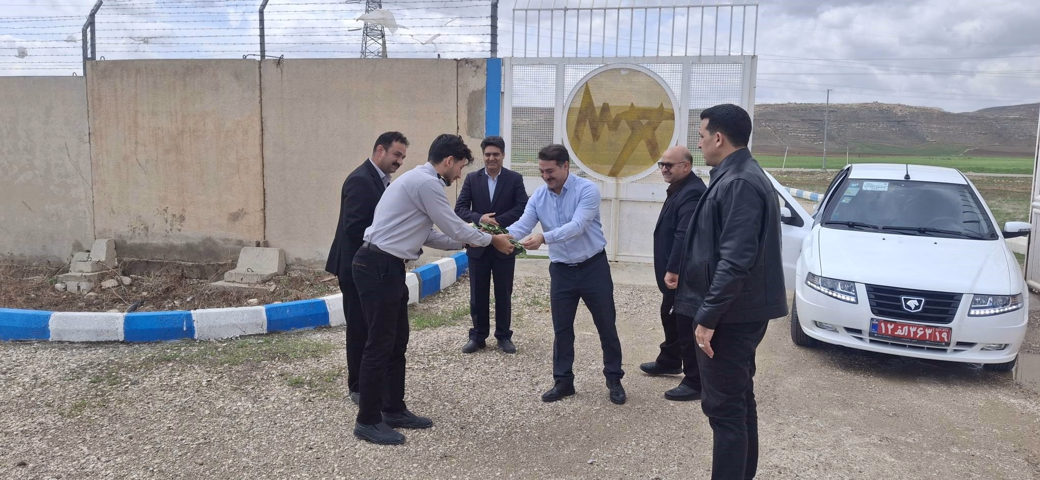 بازدید مدیرعامل شرکت برق منطقه‌ای غرب از پست های برق