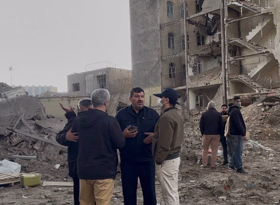 بازدید مشاور وزیر نیرو از چگونگی ارائه خدمات کارکنان شرکت توزیع نیروی برق استان تهران در ایام جنگ رمضان