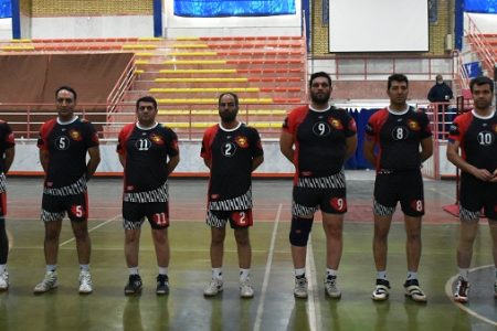 قهرمانی برق ساوه در مسابقات والیبال توزیع برق استان مرکزی