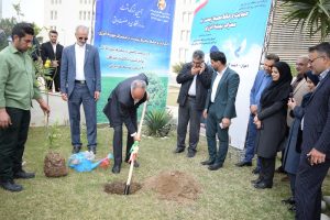 بزرگداشت روز درختکاری در صنعت برق