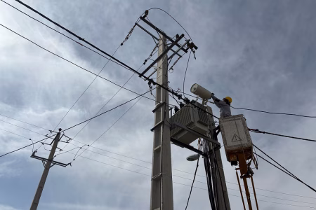 تعمیر۴۰ دستگاه ترانسفورماتور مخاطره آمیز شهرستان داراب