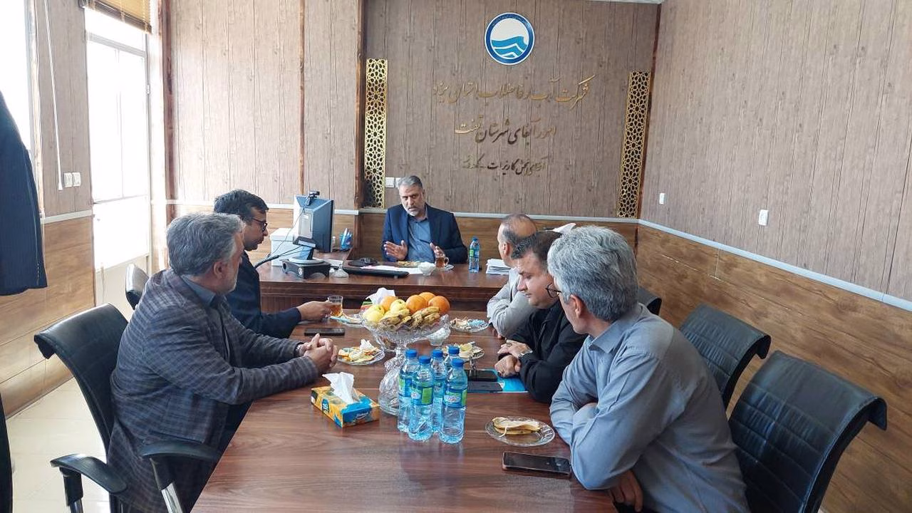 تقدیر مدیرعامل آبفای یزد از تلاش‌های کارکنان اداره آبفای بخش گاریزات