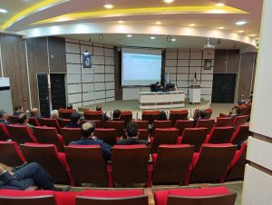 توسعه نیروگاه های خورشیدی ادارات استان ایلام با حضور نمایندگان دستگاه های اجرایی
