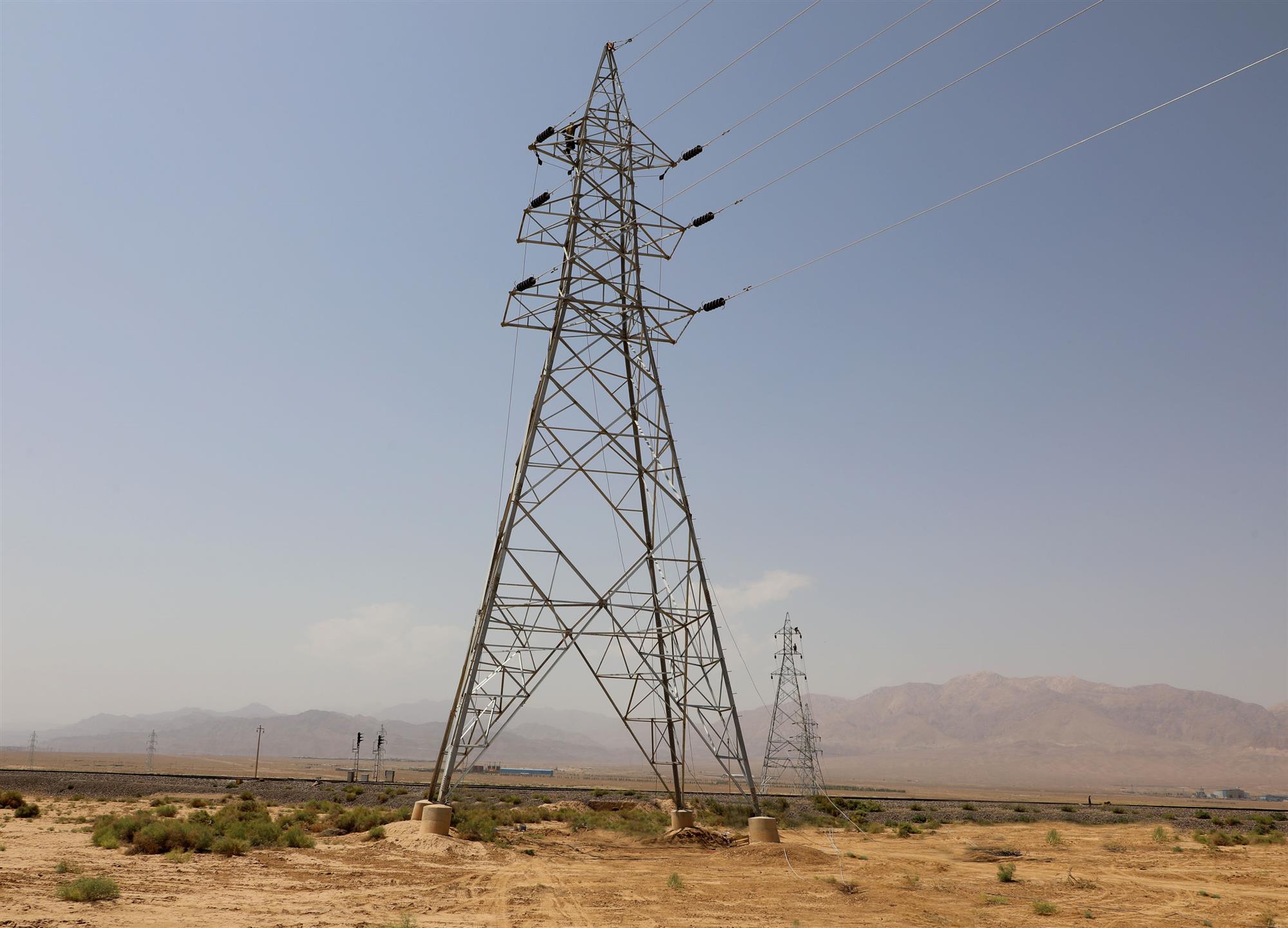 نصب-برج-و-سیم-كشی-خط-63-كیلوولت-البرز-شاهر