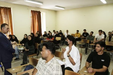 حضور مدیرعامل آب و فاضلاب استان مرکزی در جمع دانشجویان دانشگاه اراک