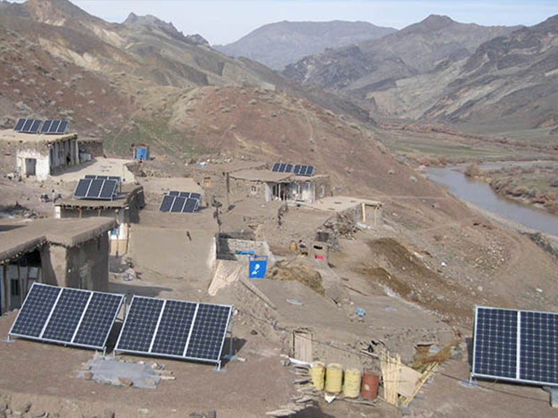 راه اندازی نیروگاه خورشیدی در ٧٠ درصد روستاهای استان زنجان