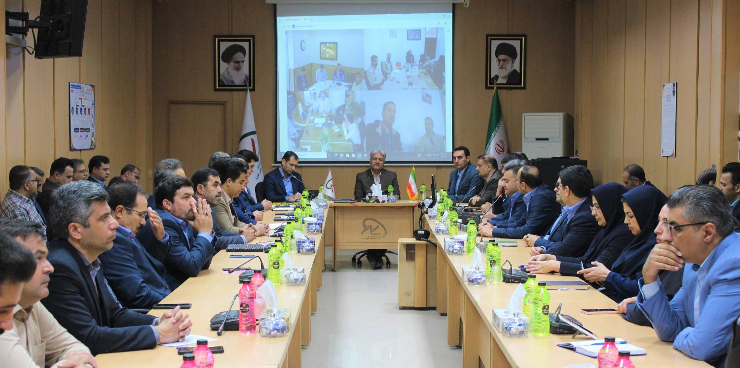 در سال 1404 توسعه و احداث نیروگاه های خورشیدی در استان به جدیت دنبال می شود