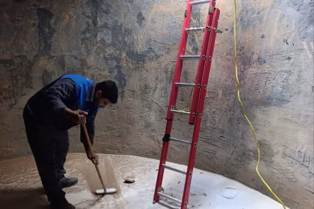 شستشوی مخزن آب شرب روستای کلاغ آشیان بجنورد