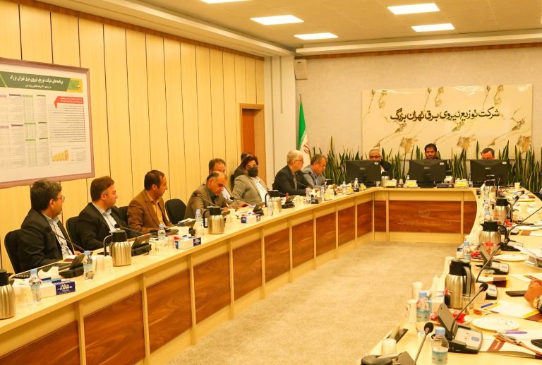 استان تهران در سال 1402 نيازمند صرفه جويي همگاني در مصرف آب و برق است