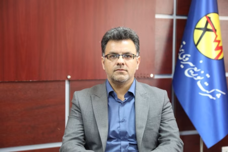 مدیر توزیع برق شهرستان سمنان از افتتاح ده پروژه عمرانی برق رسانی خبر داد