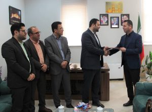 با حضور فرماندار گرمه و مدیر عامل شرکت توزیع نیروی برق خراسان شمالی، نخستین مدیر توزیع نیروی برق شهرستان گرمه منصوب شد.