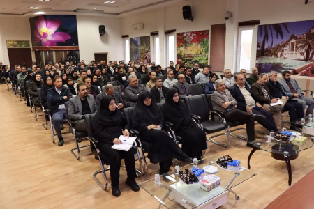 نشست تبیینی بررسی جراحی اقتصادی دولت در زنجان