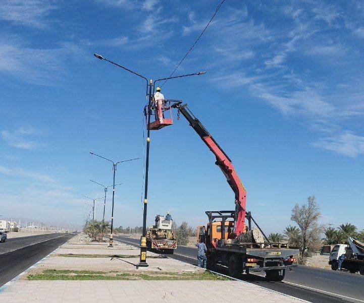 نصب ۵۴ دستگاه چراغ ال ای دی در شهرستان ایرانشهر