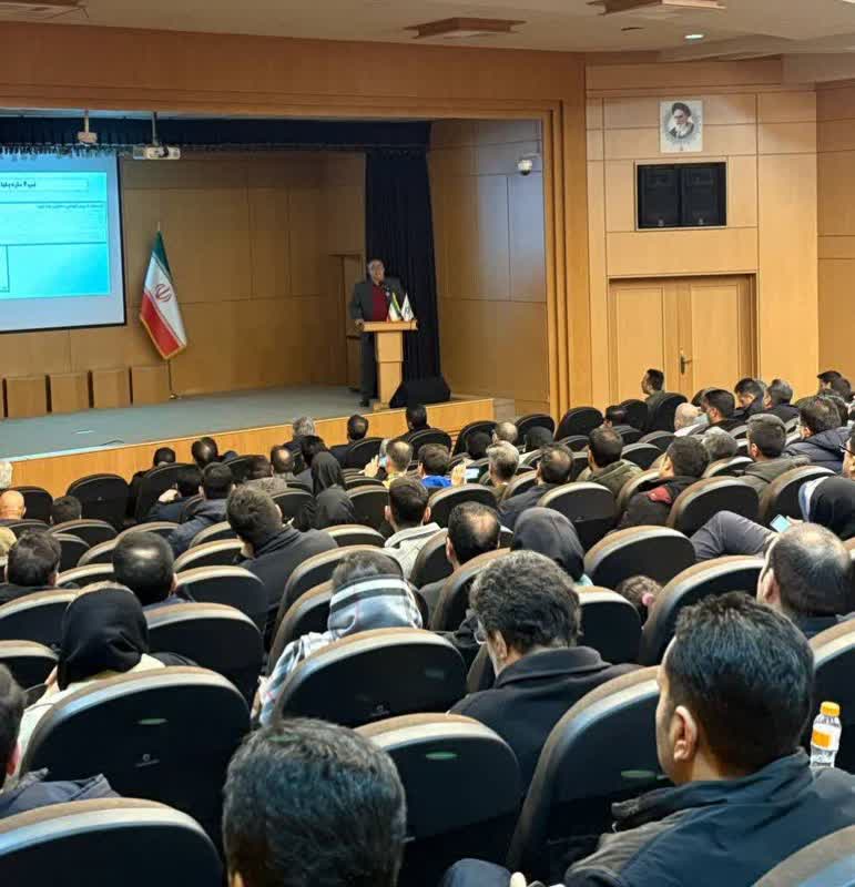 همایش طراحی و نظارت نیروگاه های خورشیدی بامی در اراک
