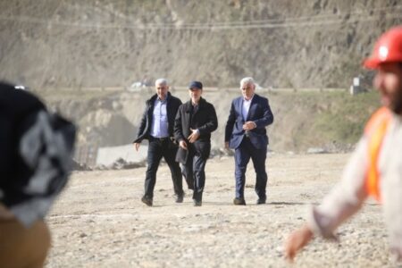 بازدید وزیر نیرو از سد مخزنی پلرود