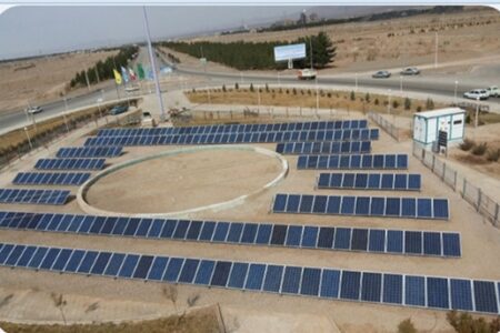 احداث بیش از ۱۰۰۰ نیروگاه خورشیدی در شمال استان کرمان