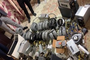 کشف ١٢ دستگاه رمز ارز غیرمجاز در شهر چمستان استان مازندران