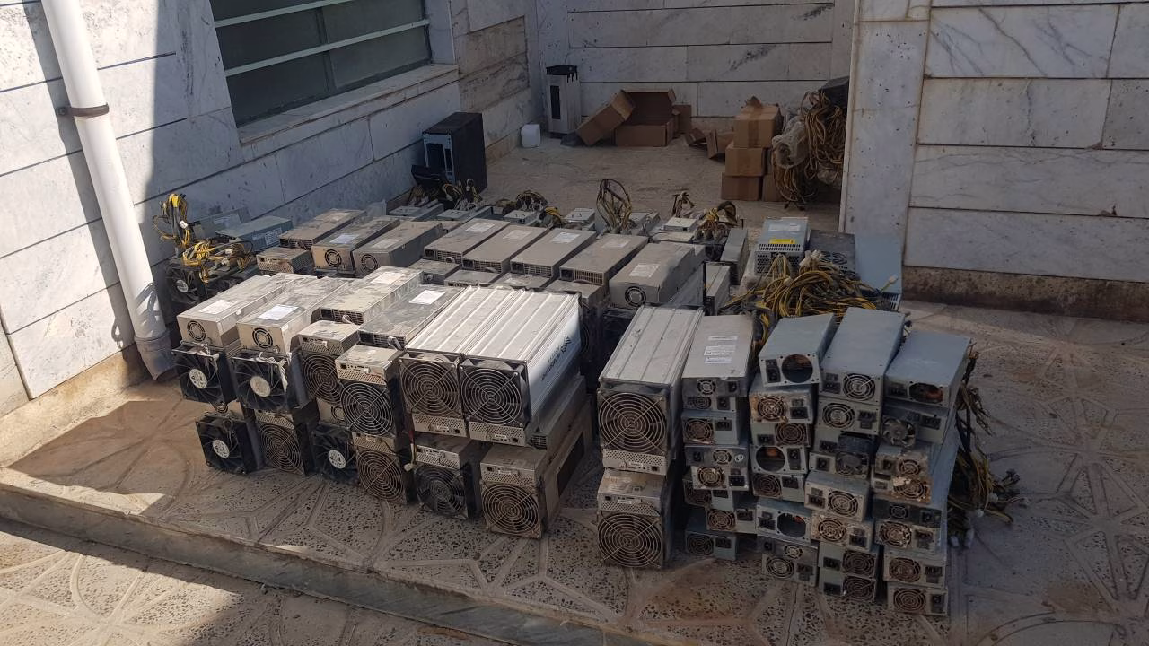 کشف ۷۴۰ دستگاه استخراج رمز ارز در ایلام